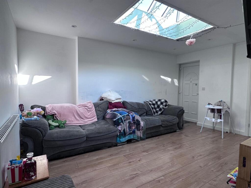 Additional image 14 of Hodcombe Close, Eastbourne