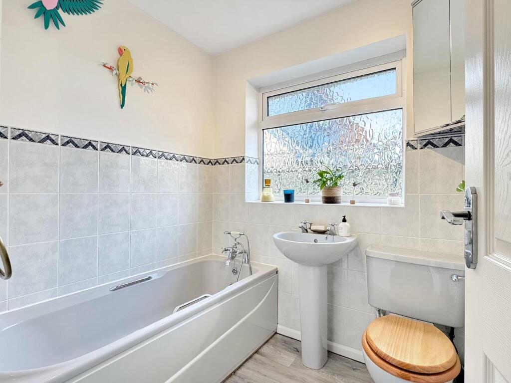 Additional image 15 of Youngman Avenue, Histon, Cambridge