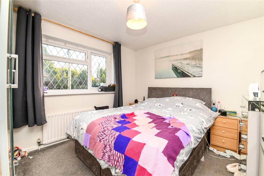 Additional image 7 of Yew Lane, New Milton, Hampshire, BH25