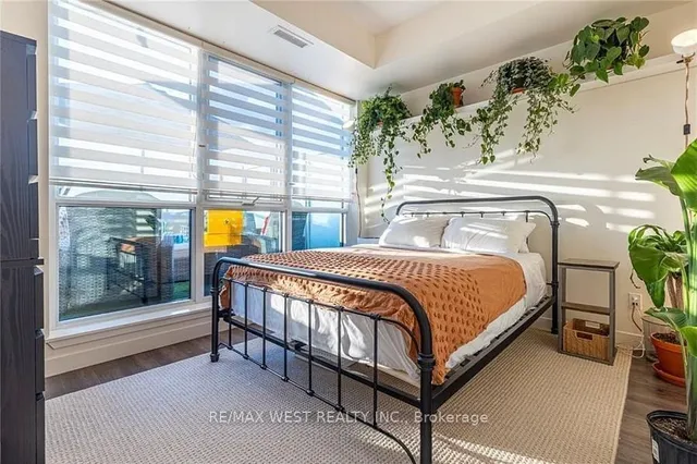 Additional image 8 of 2093 Fairview St Unit 610