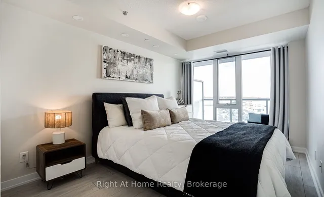 Additional image 15 of 3210 Dakota Common Unit A613