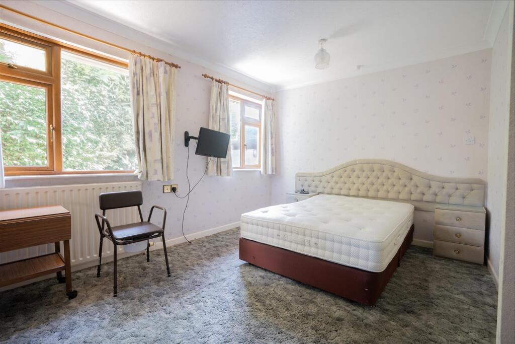 Additional image 17 of Banks Road, Poole