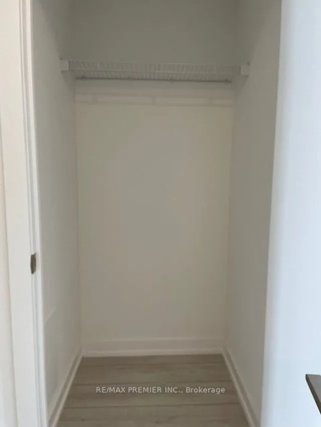 Additional image 10 of 55 Duke St Unit 1709