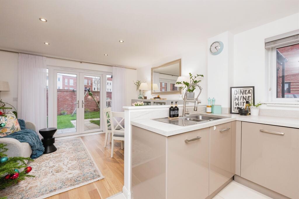 Additional image 4 of Abrahams Close, Bristol