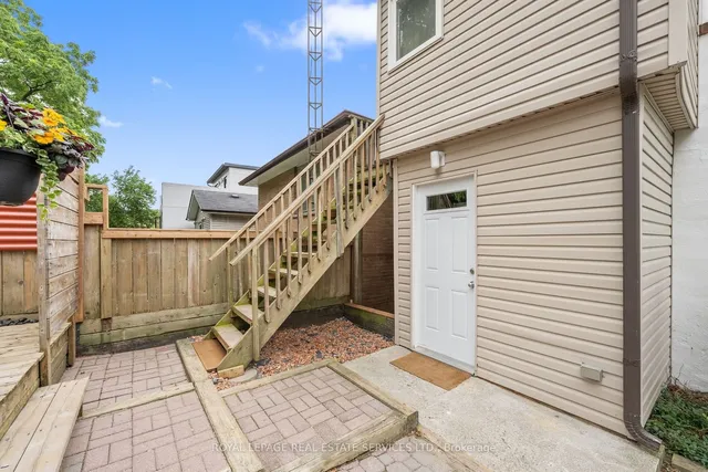 Additional image 30 of 15 Runnymede Rd