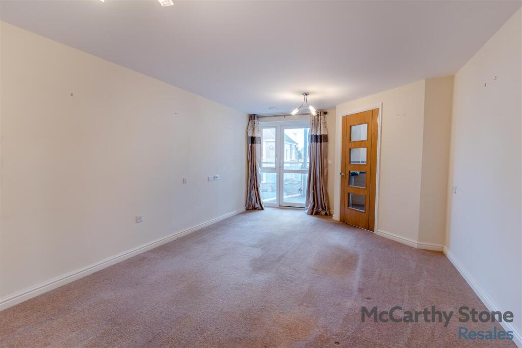 Additional image 2 of Middleton Court, Picton Avenue, Porthcawl CF36 3BF