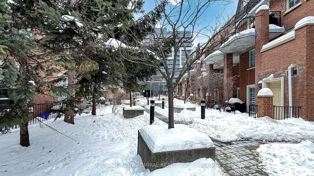 Additional image 27 of 1000 King St Unit 101