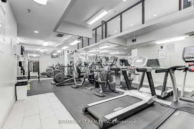 Additional image 16 of 73 McCaul St Unit 630