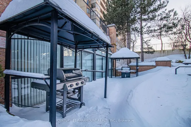 Additional image 32 of 100 County Court Blvd Unit 1802