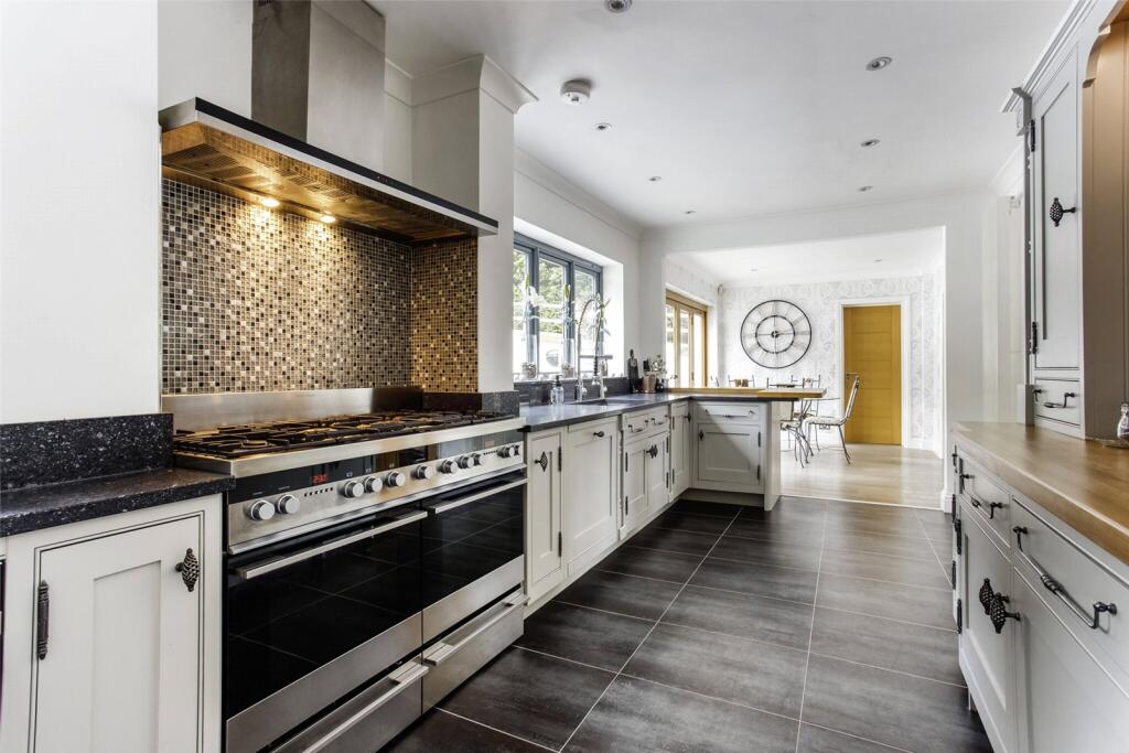 Additional image 21 of Harmer Green Lane, Welwyn, Hertfordshire, AL6