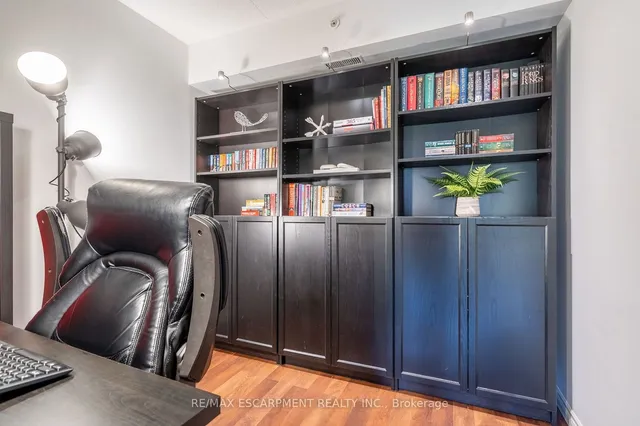 Additional image 20 of 4015 Kilmer Dr Unit 308