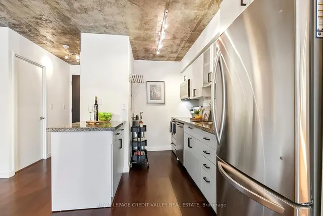 Additional image 16 of 1005 King St Unit 625