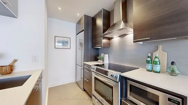 Additional image 4 of 1 Market St Unit 1209