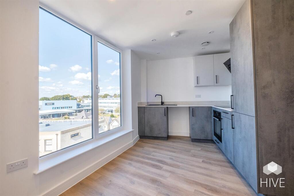 Additional image 2 of The Sloop, Commercial Road, Poole