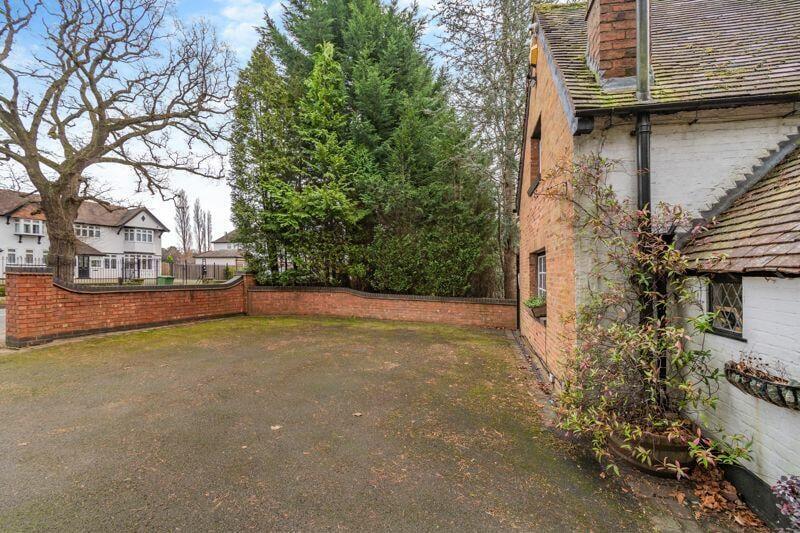 Additional image 50 of St Bernards Road, Solihull, B92