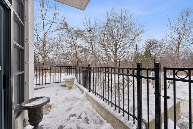 Additional image 29 of 840 Queens Plate Dr Unit 104