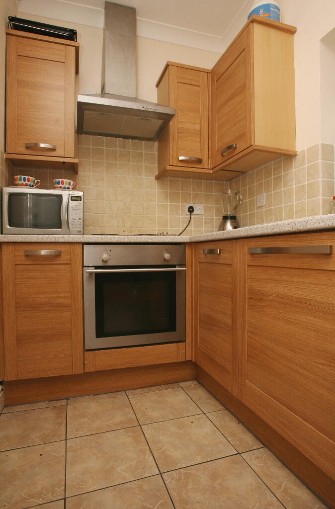 Additional image 4 of Flat 2,  the Walk, Roath, Cardiff CF24 3AG