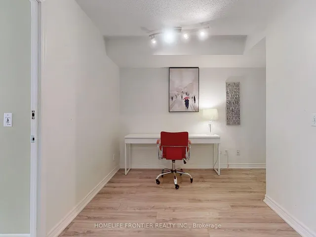 Additional image 19 of 30 Grand Trunk Cres Unit 1812