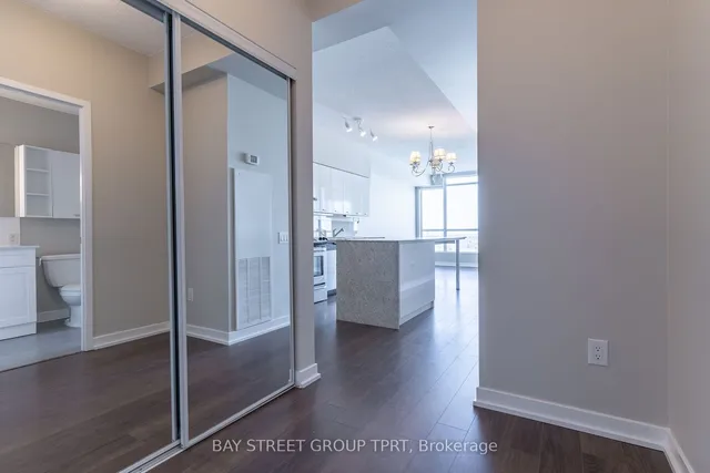 Additional image 27 of 33 Singer Crt Unit 2703