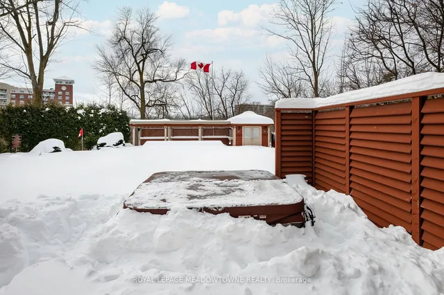 Additional image 3 of 28 Pine Tree Cres