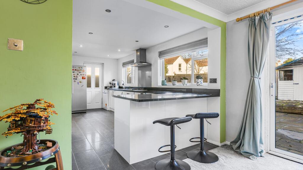 Additional image 8 of Jordan Close, Four Oaks, B75 6TU