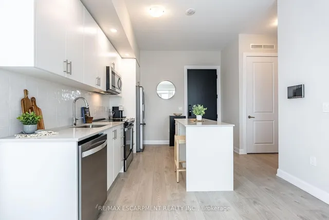 Additional image 11 of 3200 William Colston Ave Unit 1405