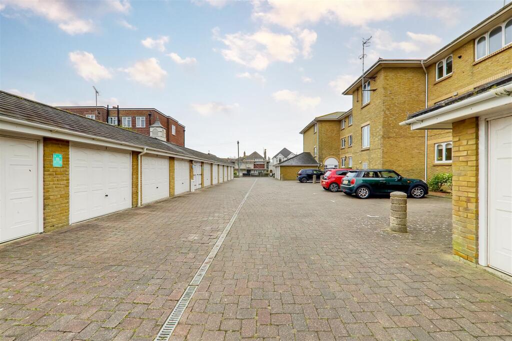 Additional image 16 of Roberts Marine Mansions, West Parade, Worthing