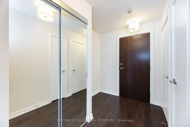 Additional image 5 of 181 Village Green Sq Unit 216