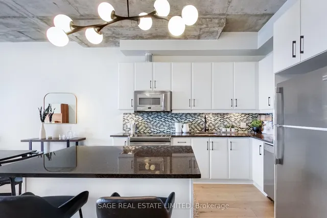 Additional image 10 of 201 Carlaw Ave Unit 509