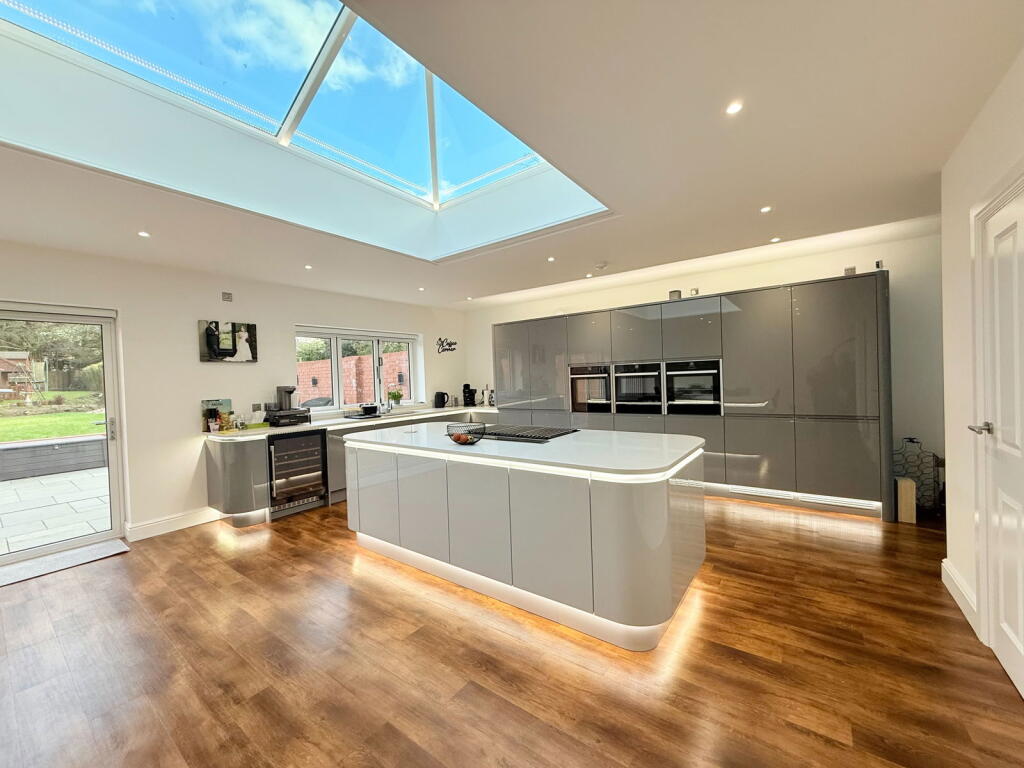 Additional image 4 of Kineton Green Road, Solihull