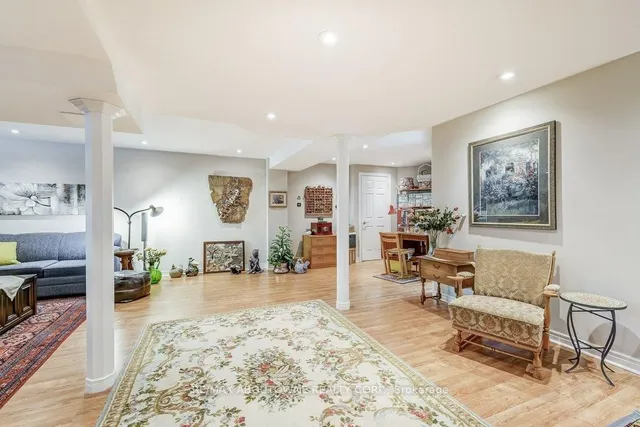 Additional image 20 of 17 Orchard Park Gate Unit 27