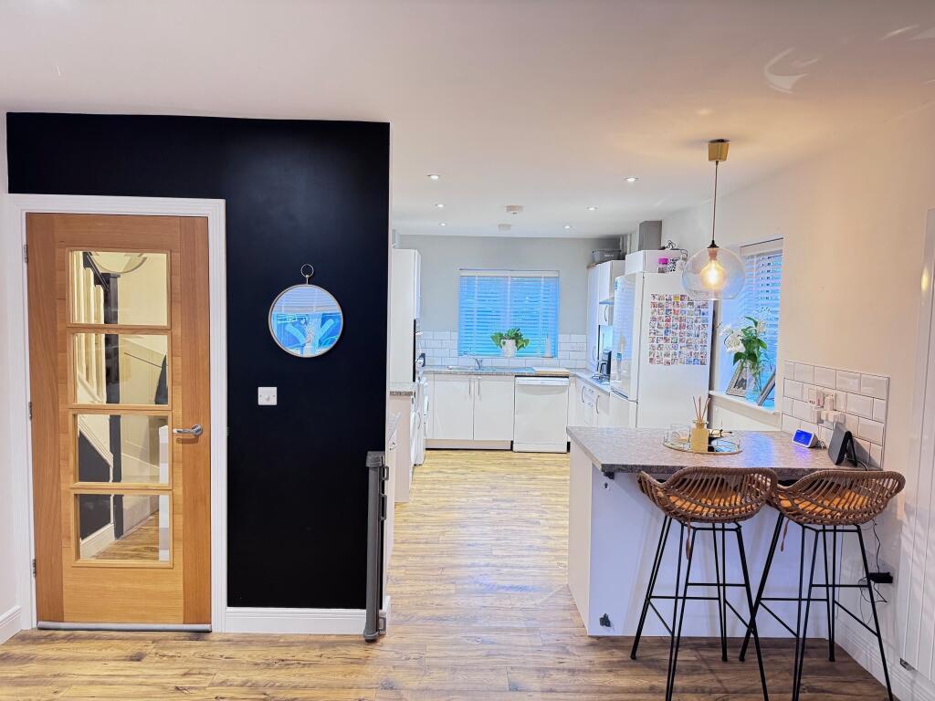 Additional image 6 of Gore Road