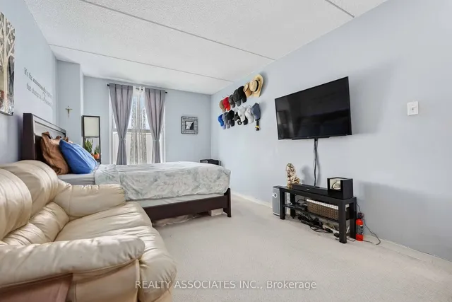 Additional image 18 of 2 Glamorgan Ave Unit 1014