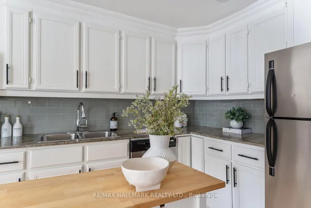 Additional image 14 of 12 Audley Ave
