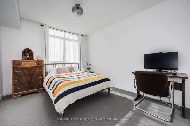 Additional image 22 of 816 Lansdowne Ave Unit 812