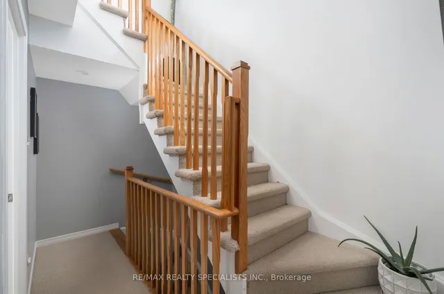 Additional image 31 of 76 Munro St Unit 4