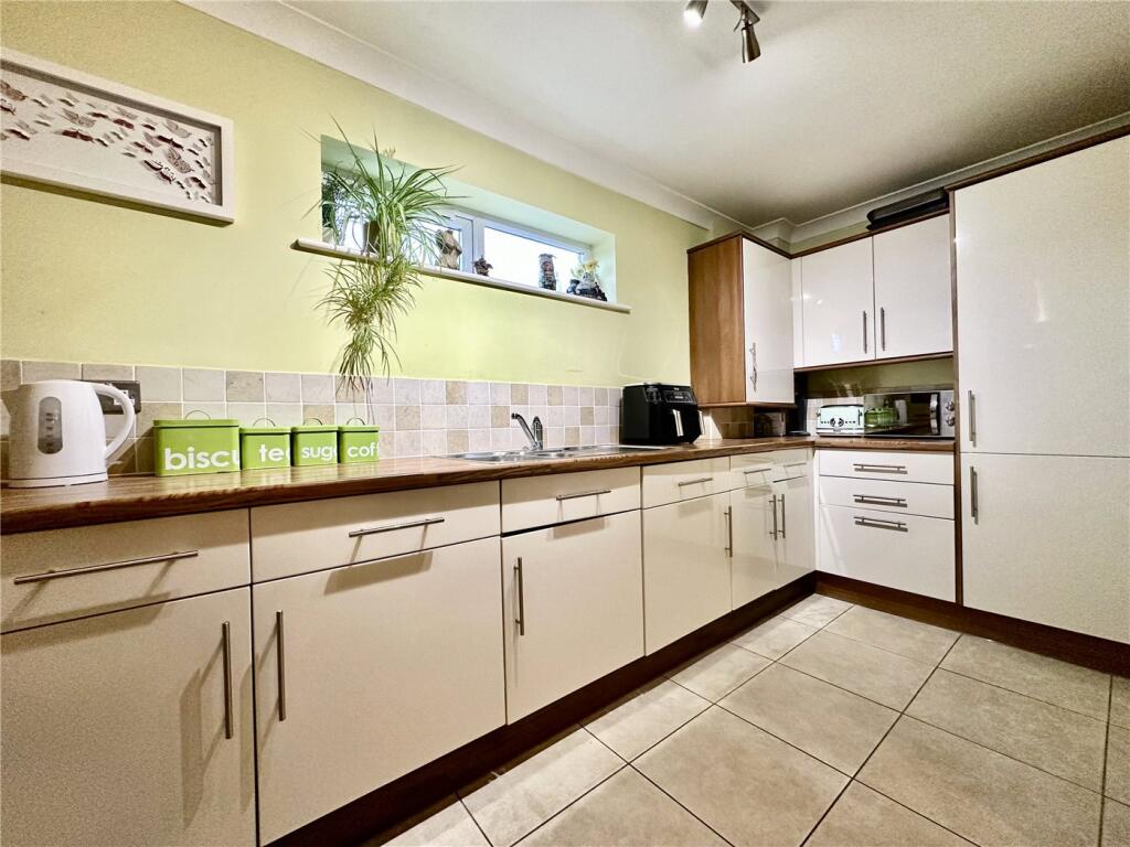 Additional image 12 of Gordon Road, Poole, Dorset, BH12