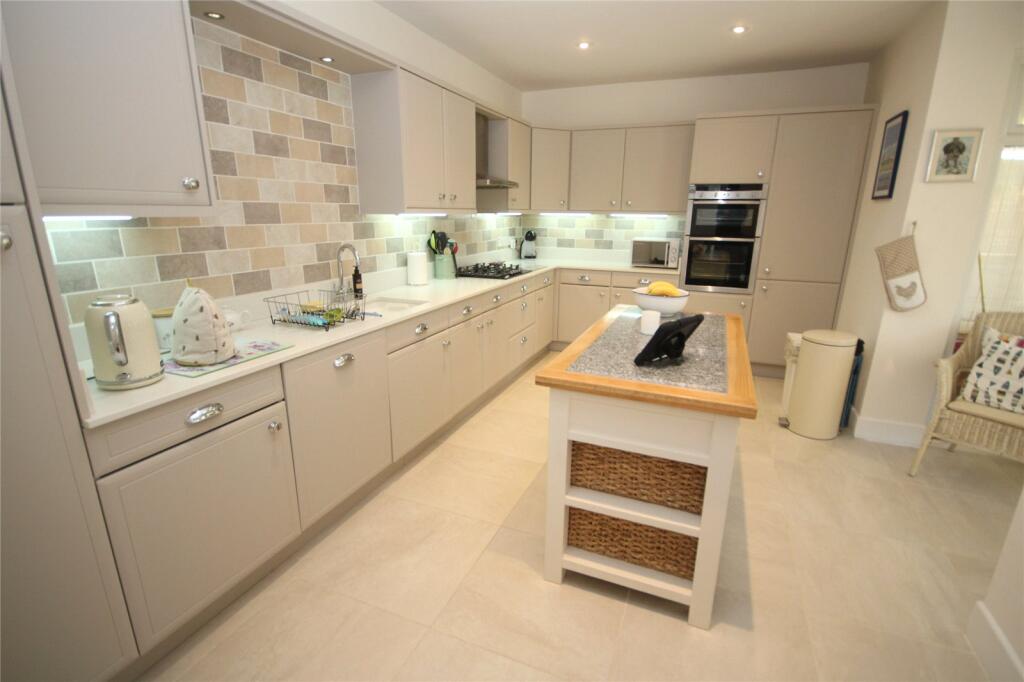 Additional image 6 of Becton Lane, Barton on Sea, New Milton, Hampshire, BH25