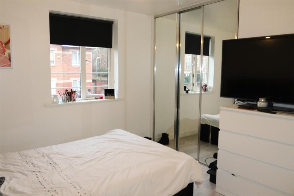 Additional image 8 of The Moorings, Hockley