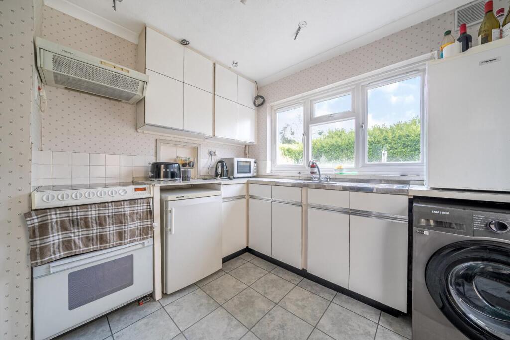 Additional image 13 of Wimborne Avenue, Chislehurst