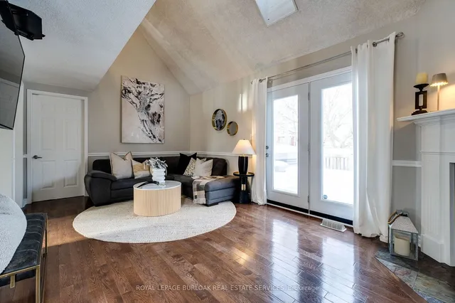 Additional image 10 of 2154 Salma Cres