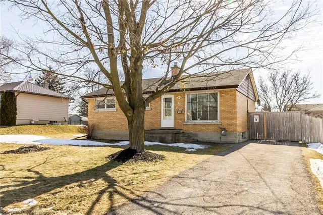 Additional image 2 of 32 Schweitzer St