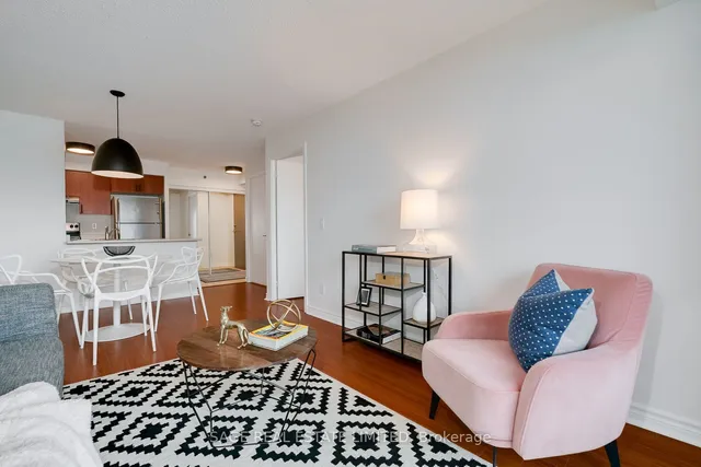 Additional image 8 of 35 Saranac Blvd Unit 311