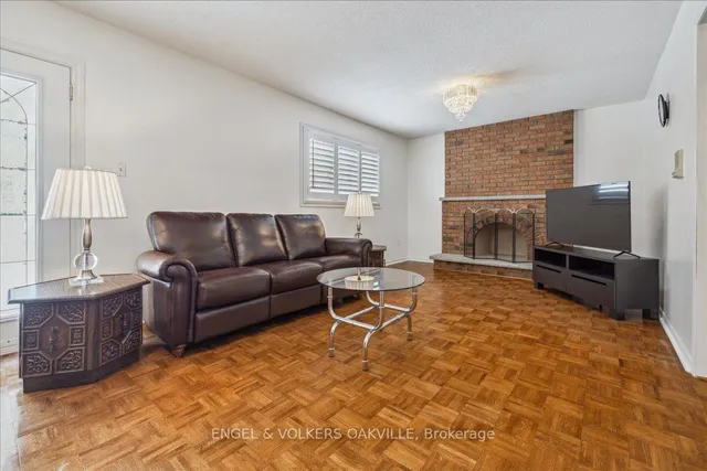 Additional image 19 of 1222 Larny Crt
