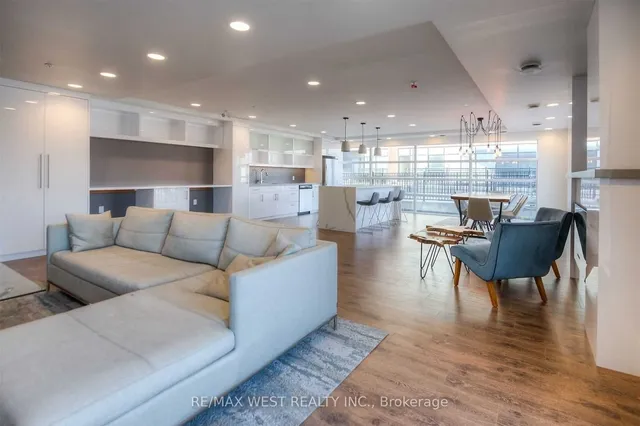 Additional image 24 of 155 St Leger St Unit 319