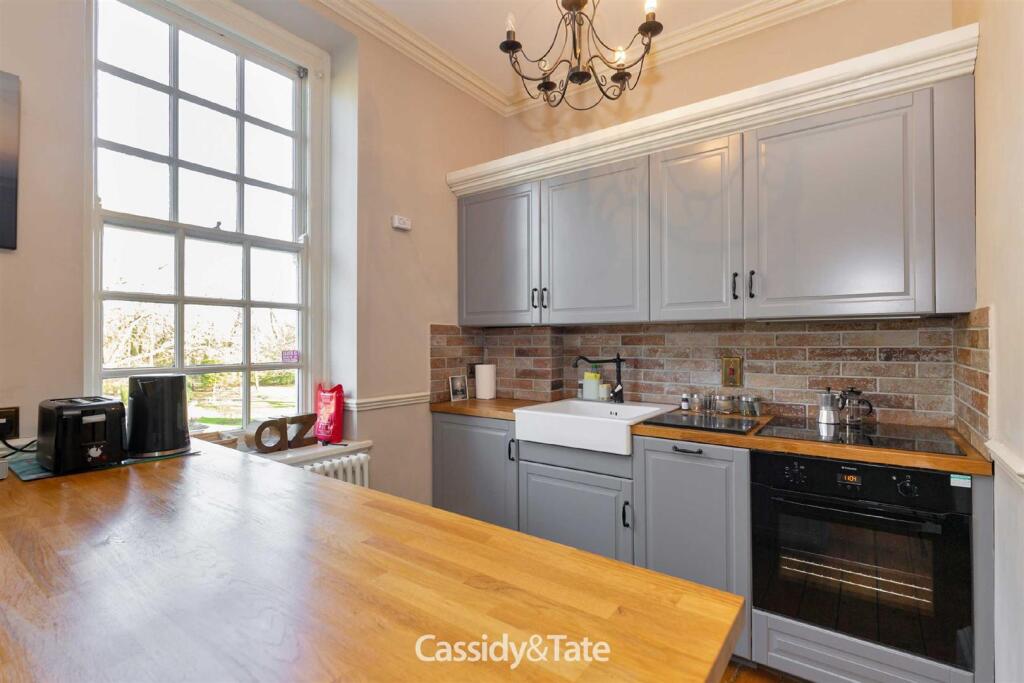 Additional image 3 of Holwell, Hatfield