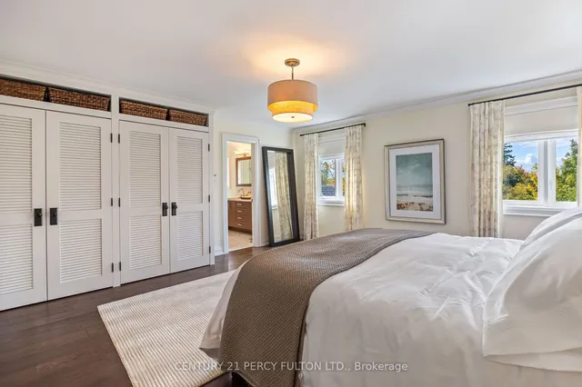 Additional image 26 of 990 John Watt Blvd