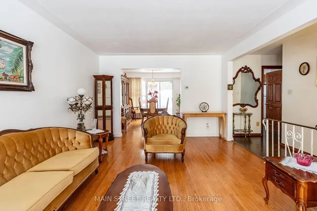 Additional image 8 of 92 Queenston Cres