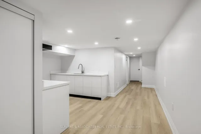 Additional image 33 of 89 Concord Ave