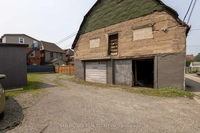 Additional image 36 of 194 Wellington St